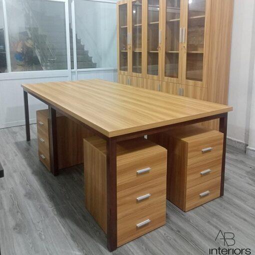 Bàn làm việc chân sắt 4 chỗ BLV003