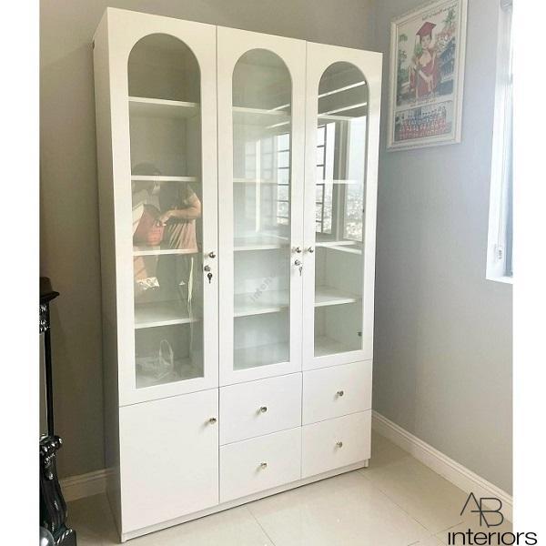 Tủ trưng bày 3 cánh kính TTB058