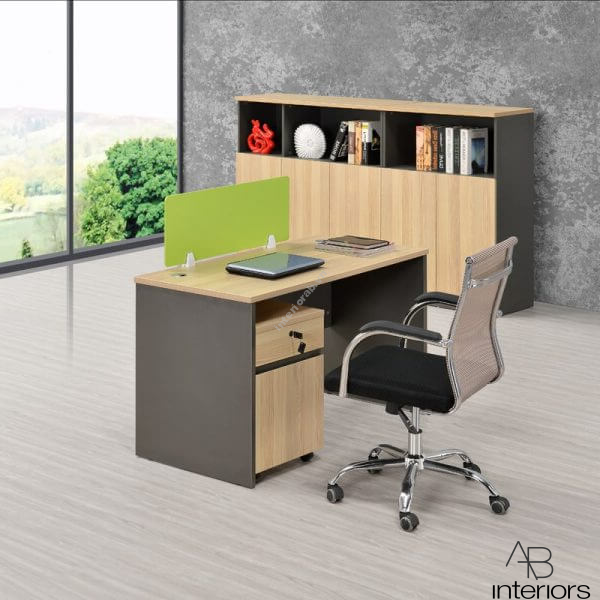 Bàn làm việc 1m2 có vách ngăn kèm cabin BLV016