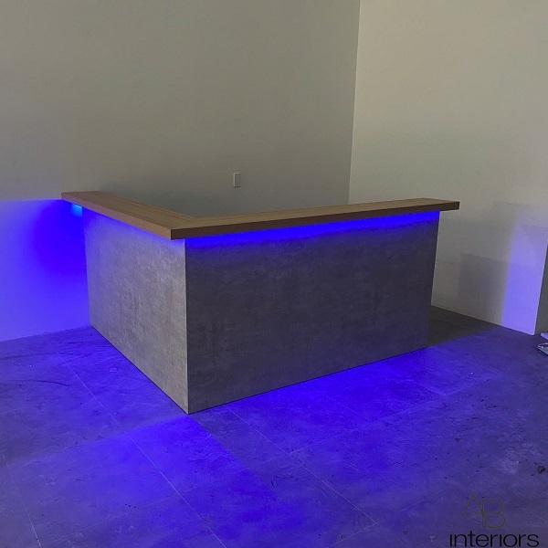 Quầy bar chữ L gỗ công nghiệp QB045