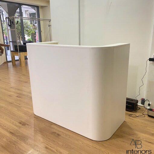 Quầy lễ tân chữ U sang trọng QLT050