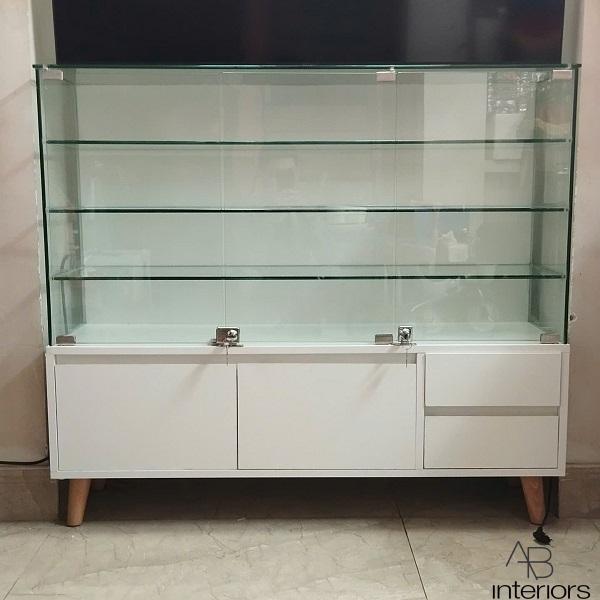 Tủ kính trong suốt 4 tầng TTB076