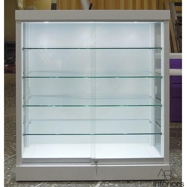 Tủ kính trưng bày sang trọng TTB069