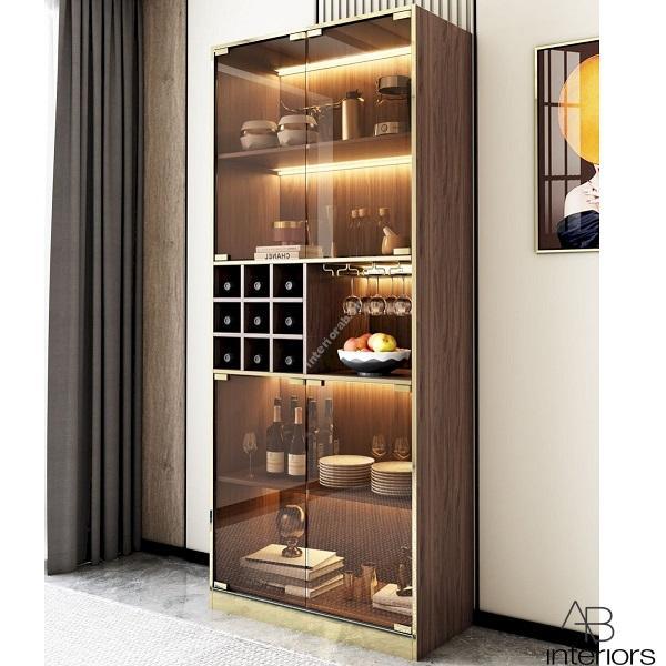 Tủ trưng bày rượu sang trọng TTB068
