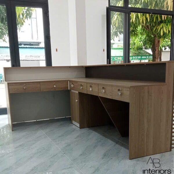 Quầy chữ L 2m4 x 1m6 giá rẻ QLT073-1