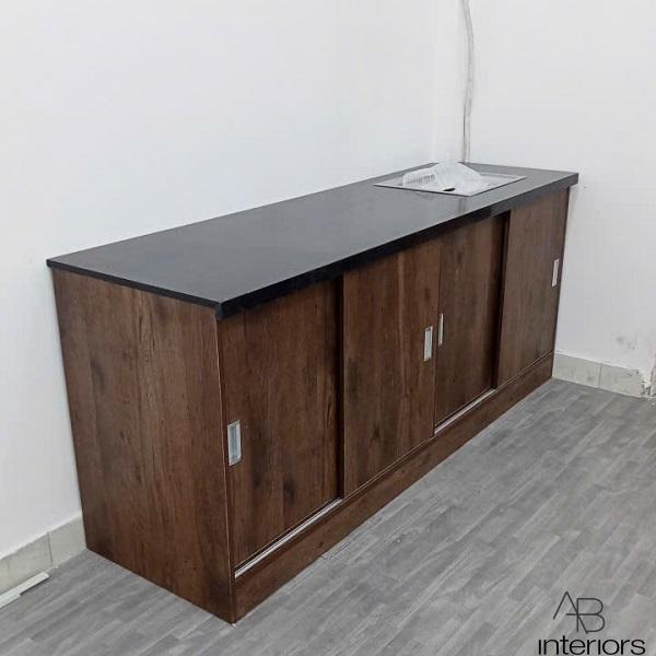 Quầy bar mặt đá cửa lùa QB052