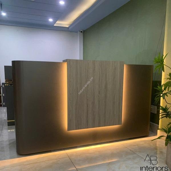 Quầy lễ tân 2m bo cong đẹp QLT079