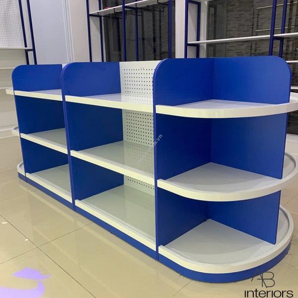 Kệ trưng bày giữa nhà TTB091