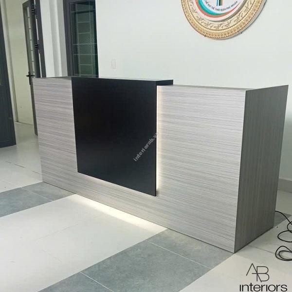 Quầy lễ tân 2m4 đẹp giá rẻ QTL080