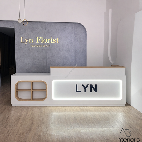 Quầy lễ tân 2m8 cao cấp QLT084