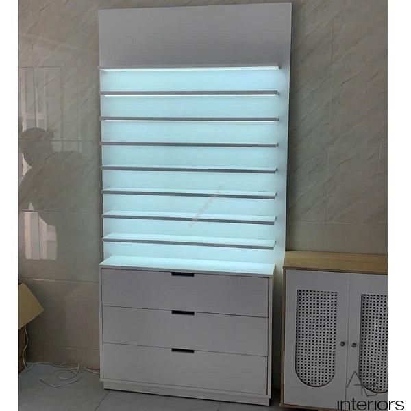 Tủ trưng bày mắt kính đẹp TTB093