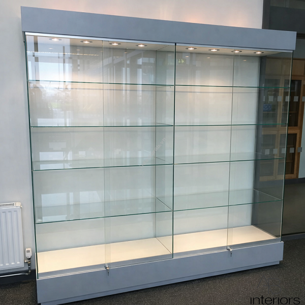 Tủ trưng bày mô hình cao cấp TTB114