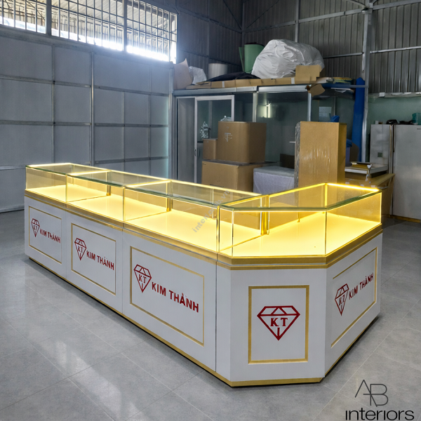 Tủ trưng bày nữ trang sang trọng TTB109