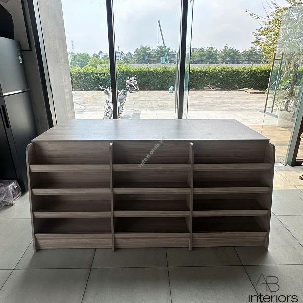 Bàn thu ngân siêu thị QTN018