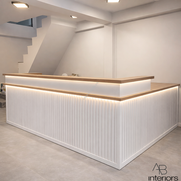 Quầy bar lam sóng sang trọng QB062